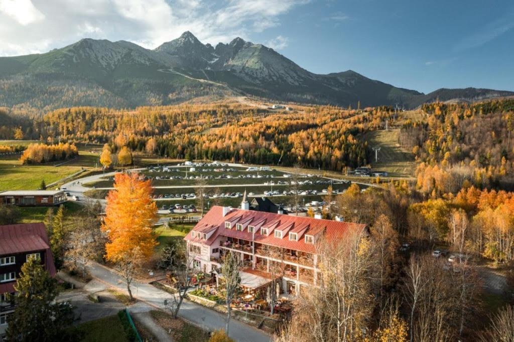 Penzion Zora Family Hotel Tatranska Lomnica Exterior photo