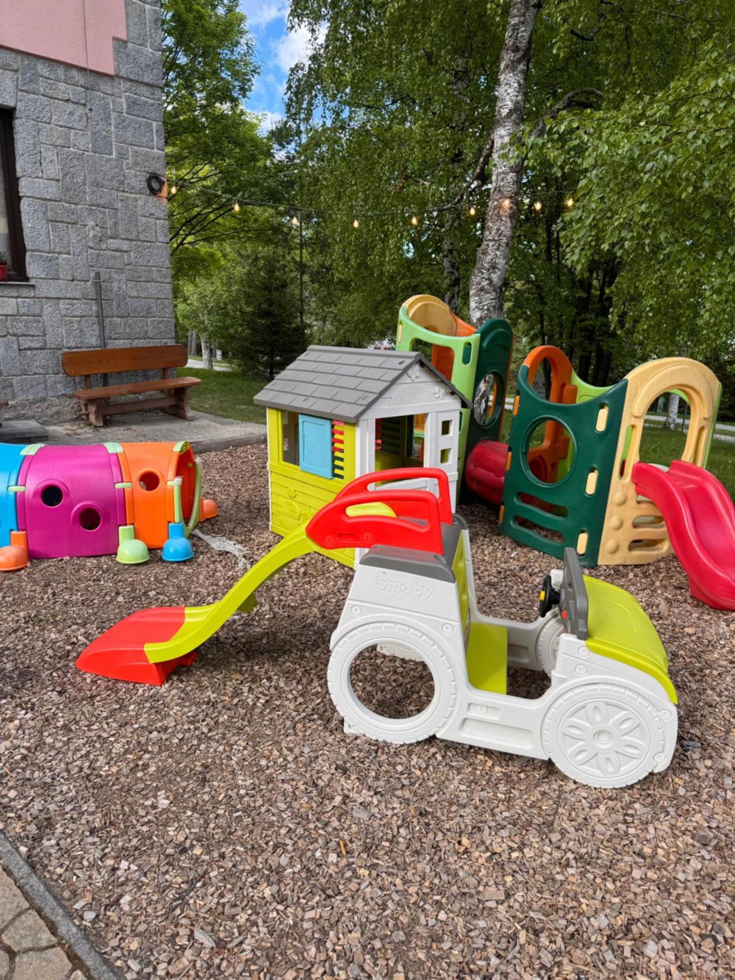 Wellness Penzion Zora Family Tatranska Lomnica Exterior photo