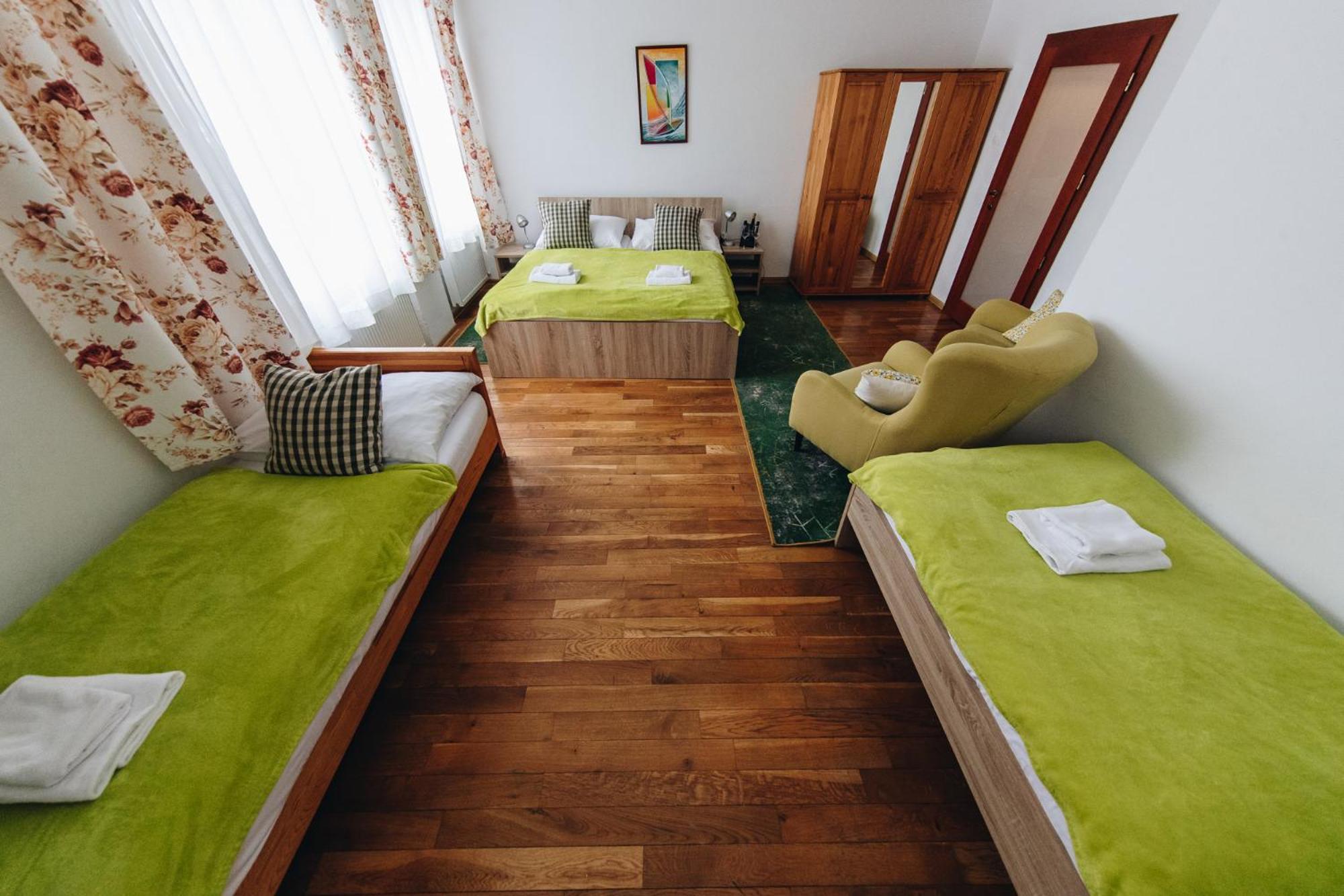 Wellness Penzion Zora Family Tatranska Lomnica Exterior photo