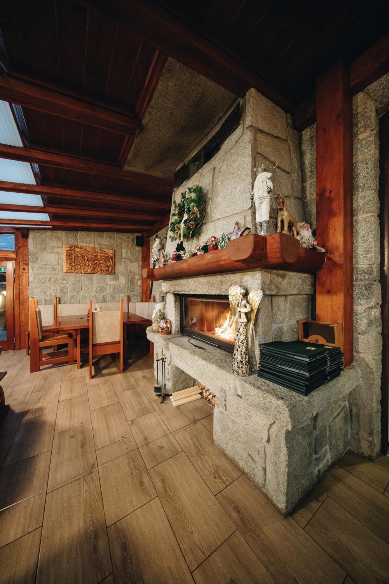 Wellness Penzion Zora Family Tatranska Lomnica Exterior photo