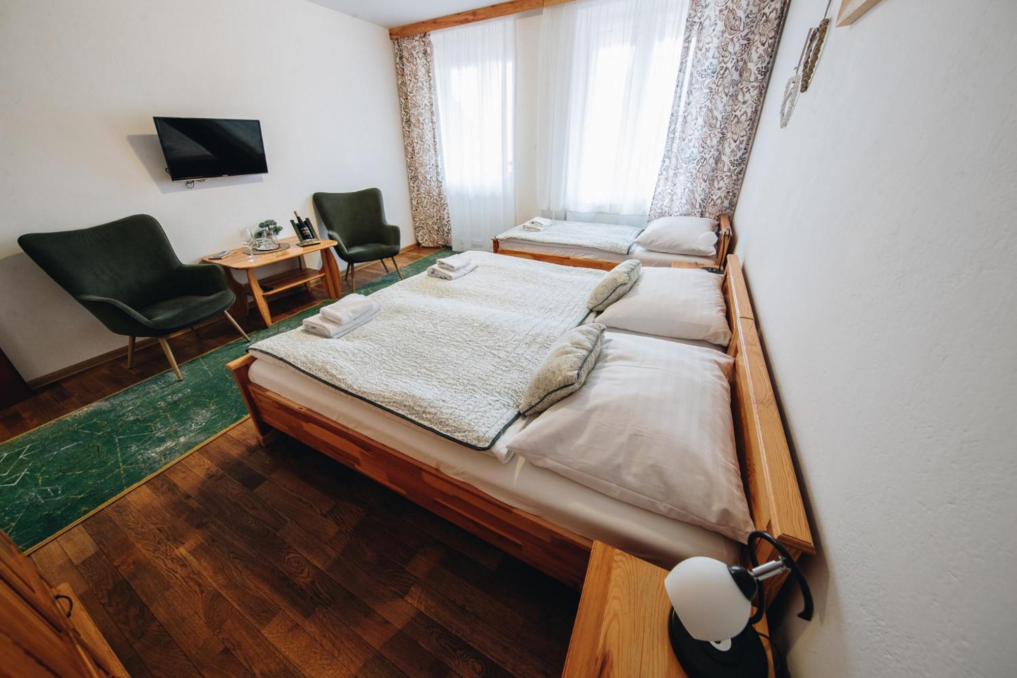 Wellness Penzion Zora Family Tatranska Lomnica Exterior photo