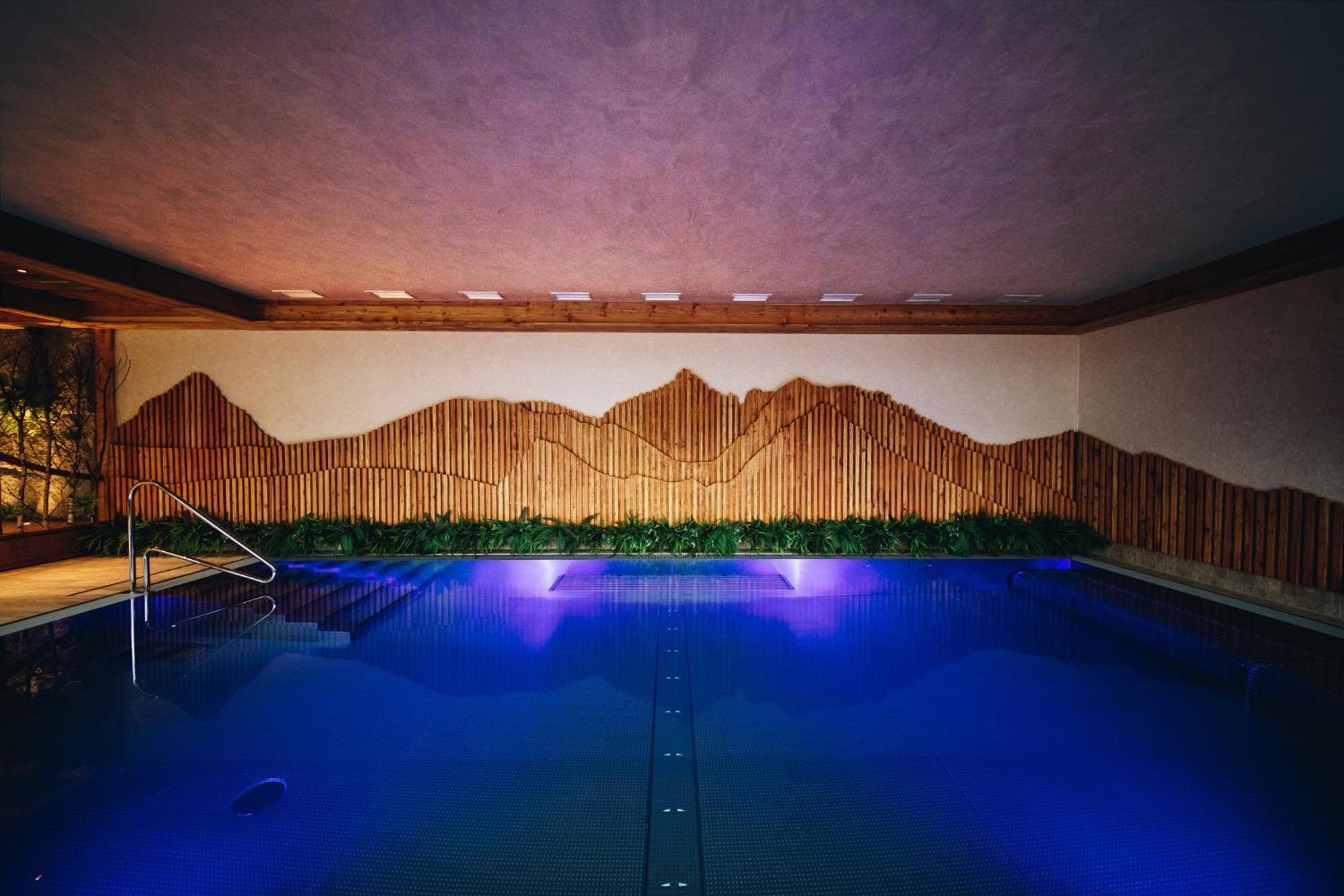 Wellness Penzion Zora Family Tatranska Lomnica Exterior photo