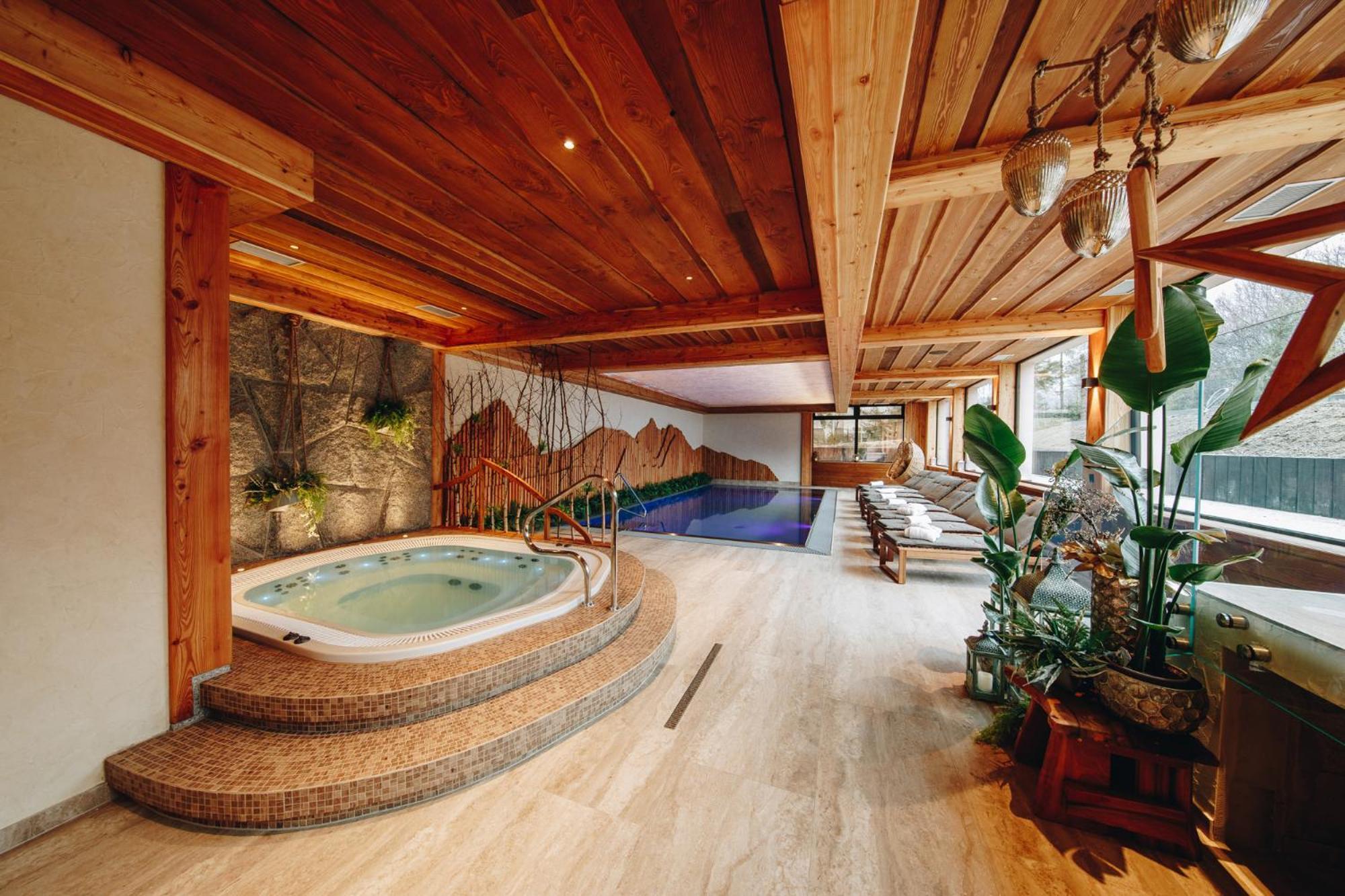 Wellness Penzion Zora Family Tatranska Lomnica Exterior photo