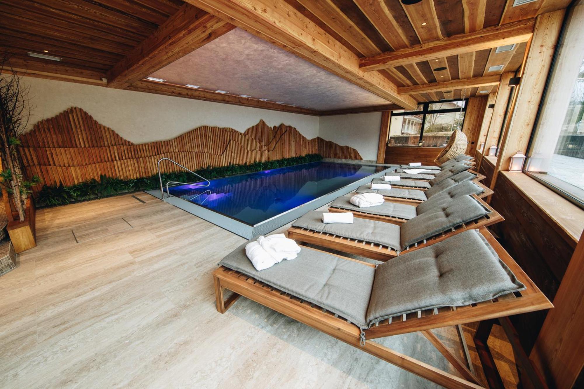 Wellness Penzion Zora Family Tatranska Lomnica Exterior photo