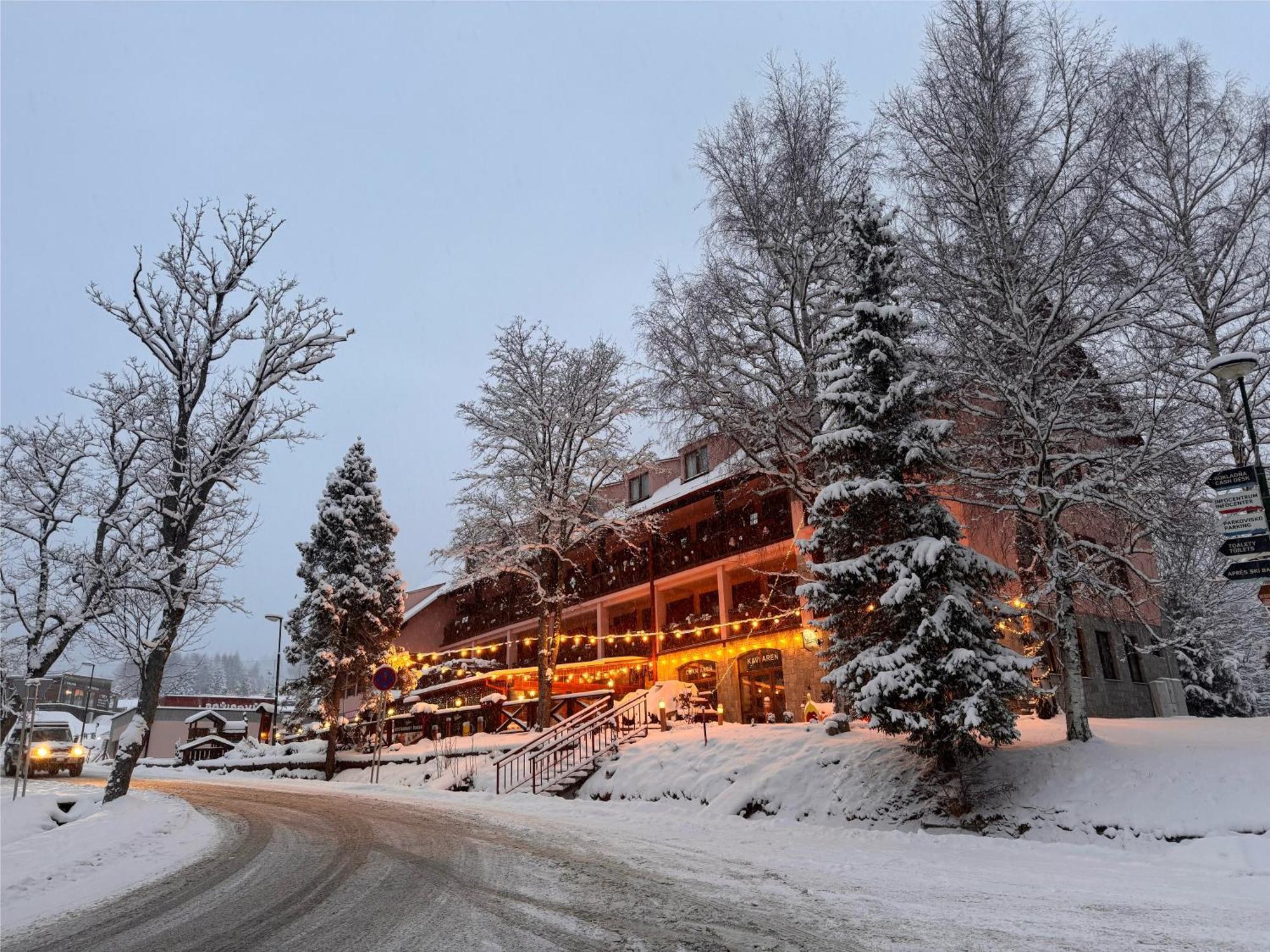 Wellness Penzion Zora Family Tatranska Lomnica Exterior photo