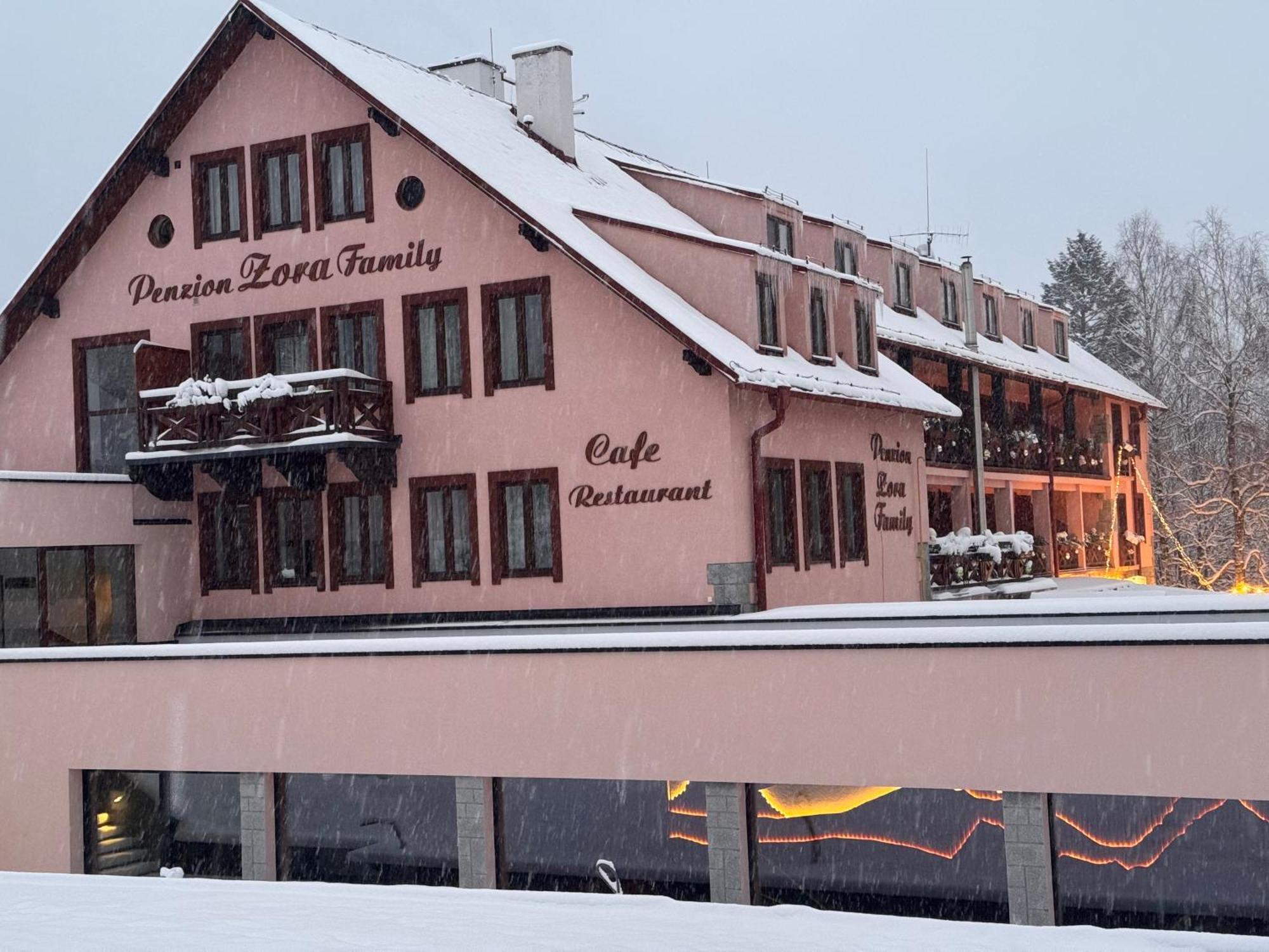 Wellness Penzion Zora Family Tatranska Lomnica Exterior photo